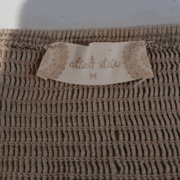 Altar'd State Tan Linen Blend Tie Front Puff Sleeve Crop Top Womans Medium - Picture 7 of 12